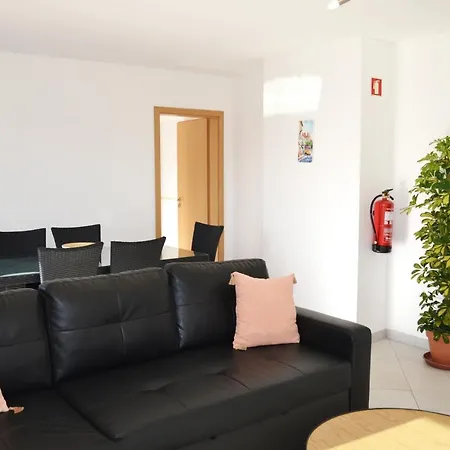 Clem Terrace Flat Портиман