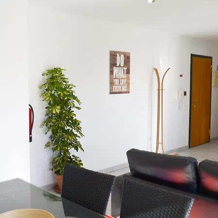 Clem Terrace Flat Апартаменты *